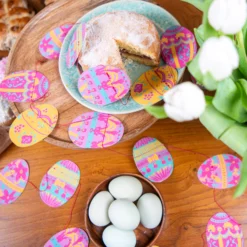 Small Easter Egg Garland -Household Decoration Shop East End Press Small Easter Egg Garland Lifestyle 3