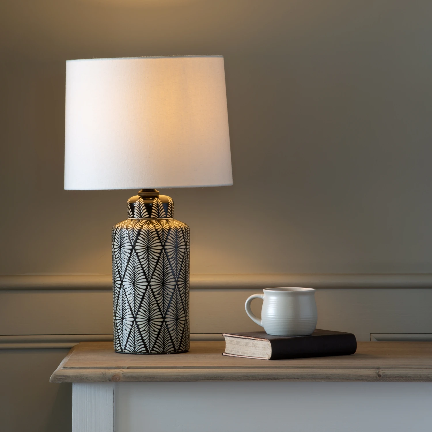 Lamp Indochine Noir With Shade 2 Lamp Indochine Noir With Shade - Image 2