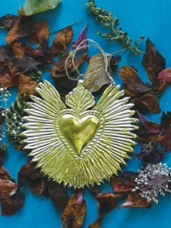 Mexican Heart With Wings Decoration – Gold -Household Decoration Shop Heart with wings mexican decoration casa verde gold2