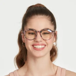 Le Marais Pink Tortoise – Blue Light Reading Glasses Unisex -Household Decoration Shop Le Marais Pink Tortoise blue light reading glasses front Barner model