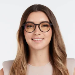 Le Marais Tortoise – Blue Light Reading Glasses Unisex 8 Le Marais Tortoise – Blue Light Reading Glasses Unisex -Household Decoration Shop Le Marais Tortoise blue light reading glasses front Barner model 2