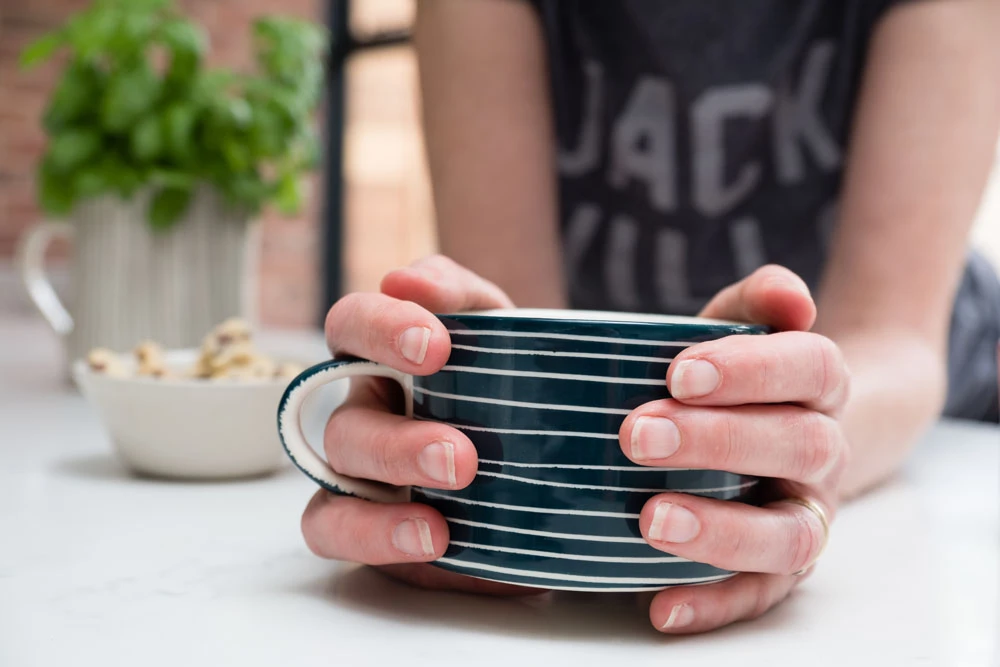 Handmade Teal Wide Mug – Sgraffito Stripe 2 Handmade Teal Wide Mug – Sgraffito Stripe - Image 2