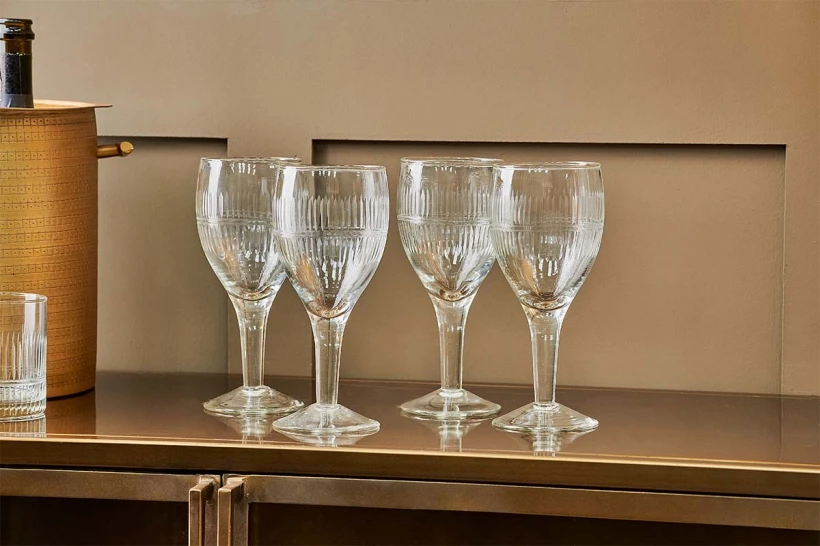 Mila Wine Glasses – Set Of 4 (Clear) 3 Mila Wine Glasses – Set Of 4 (Clear) - Image 3