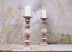 Akello Mango Wood Candlestick – Single
